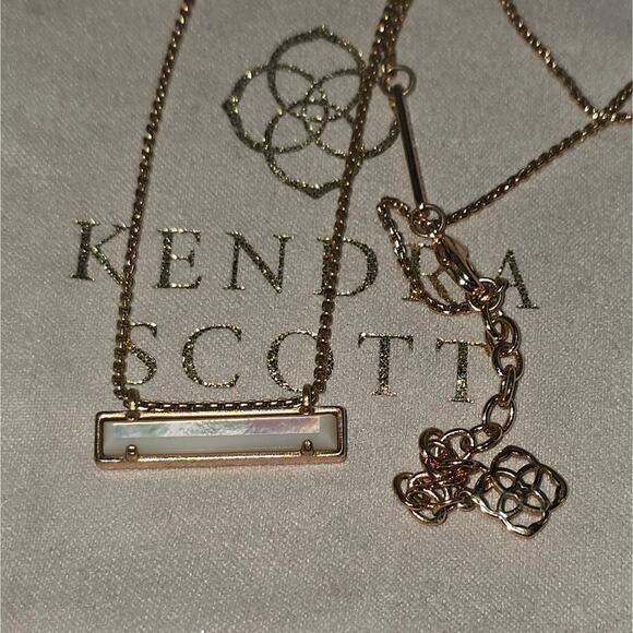 Kendra Scott Leanor Bar Necklace Rose gold Ivory mother of pearl New - Picture 1 of 6